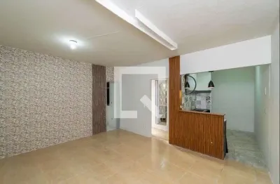 Casa com 1 quarto para alugar na Rua Oliveira César, Irajá, Rio de Janeiro