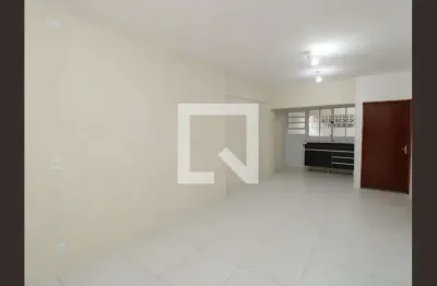 Casa com 2 quartos para alugar na Rua Eurico Sodré, Vila Ede, São Paulo
