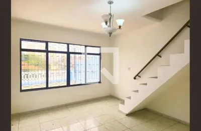 Casa com 3 quartos para alugar na Rua Rosali, Picanço, Guarulhos