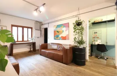 Casa com 2 quartos para alugar na Rua Pio XI, Alto da Lapa, São Paulo