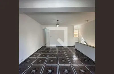 Casa com 2 quartos para alugar na Rua Tavares Vilela, Butantã, São Paulo