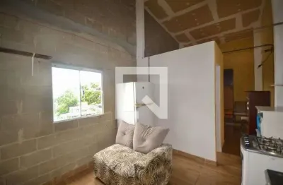 Casa com 1 quarto para alugar na Rua Professor Leopoldo Machado 181 - Caonze Nova Iguaçu - Rj Brasil, Caonze, Nova Iguaçu