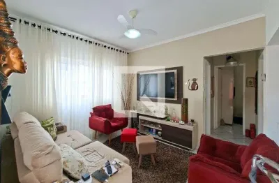 Casa com 2 quartos para alugar na Rua Tamoios, Tupi, Praia Grande