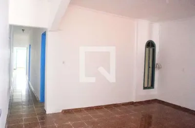 Casa com 2 quartos para alugar na Rua Manga, Água Chata, Guarulhos