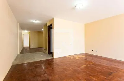 Casa com 3 quartos para alugar na Rua Cambembé, Tatuapé, São Paulo