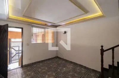 Casa com 2 quartos para alugar na Rua São Félix do Piauí, Itaquera, São Paulo