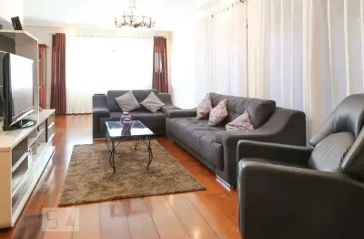 Casa com 3 quartos para alugar na Rua Soldado José Fernandes da Silva, Vila Maria, São Paulo