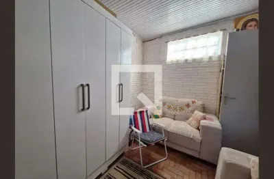 Casa com 1 quarto para alugar na Avenida Martins Bastos, Sarandi, Porto Alegre
