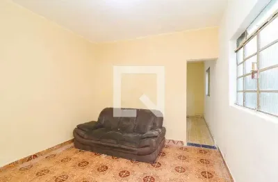 Casa com 2 quartos para alugar na Rua Edmundo de Paula Coelho, Itaquera, São Paulo