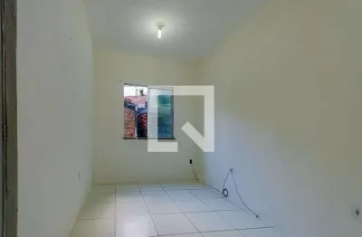 Casa com 1 quarto para alugar na Rua Wilsom Sanches, Daniel Lisboa, Salvador