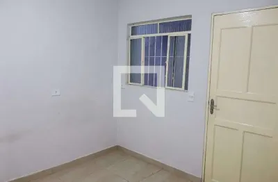 Casa com 1 quarto para alugar na Rua Santos Futebol Clube, Jaguaribe, Osasco