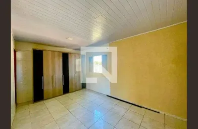 Casa com 2 quartos para alugar na Rua Arthur de Azevedo, Vila Barros, Guarulhos