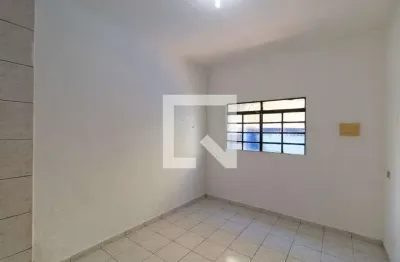 Casa com 1 quarto para alugar na Rua Oleiros, Itaquera, São Paulo