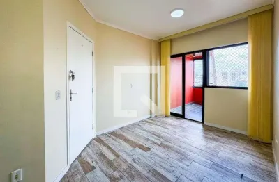 Apartamento para Aluguel - Liberdade, 3 Quartos,  70 m² - São Paulo