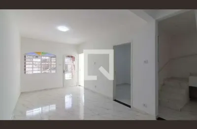 Casa com 6 quartos para alugar na Rua Fernão Alves, Cangaíba, São Paulo