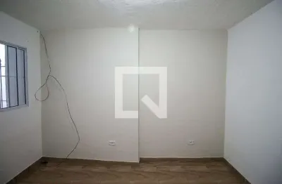 Casa para Aluguel - Conj. Res. Pres. Castello Branco, 1 Quarto,  40 m² - Ferraz de Vasconcelos