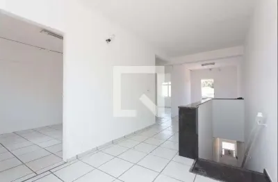 Casa com 5 quartos para alugar na Avenida Antônio Bernardo Silvestre, Jardim São Miguel, São Paulo