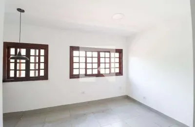 Casa com 2 quartos para alugar na Rua Antônio Pedro Figueiredo, Jardim Daysy, São Paulo
