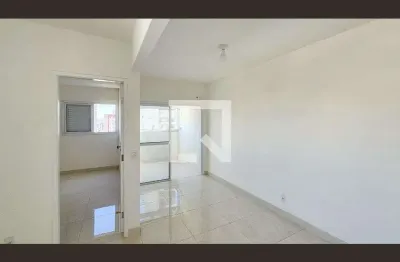 Apartamento com 1 quarto para alugar na Avenida Santo Antônio, Centro, Osasco