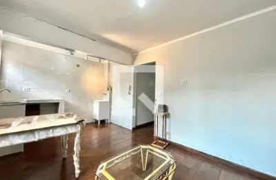 Casa com 2 quartos para alugar na Avenida Santa Catarina, Vila Mascote, São Paulo