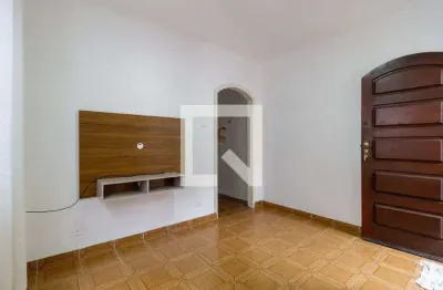Casa com 2 quartos para alugar na Rua Cambará, Mooca, São Paulo