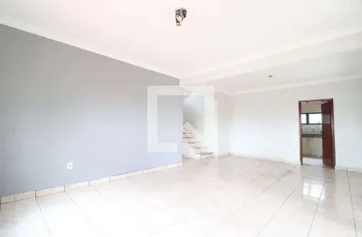 Casa para aluguel - jardim patricia, 6 quartos,  210 m² - uberlândia