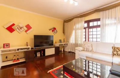 Casa com 4 quartos para alugar na Rua Heitor Ariente, Butantã, São Paulo