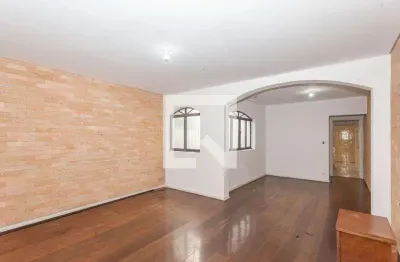 Casa com 3 quartos para alugar na Rua Alabastro, Aclimação, São Paulo