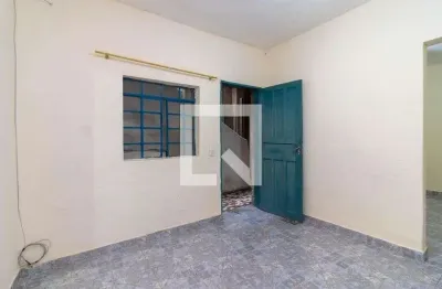 Casa com 1 quarto para alugar na Travessa Joaquim Valverde, Vila Amália, São Paulo