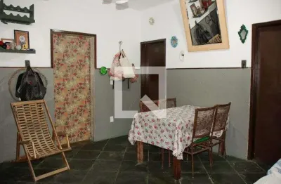 Casa com 2 quartos para alugar na Praia de Itaipu, Itaipu, Niterói