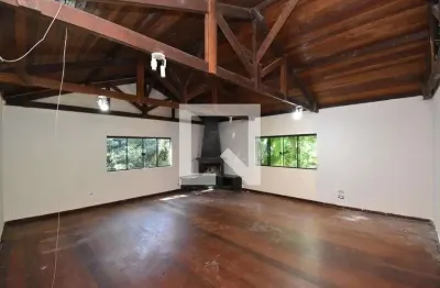 Casa com 5 quartos para alugar na Rua João Batista Carcereri, Pilarzinho, Curitiba