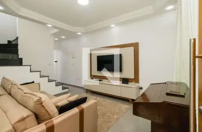 Casa com 4 quartos para alugar na Rua José Roberto de Alencar, Sapopemba, São Paulo