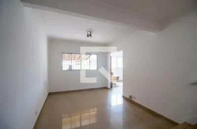 Casa com 3 quartos para alugar na Rua Jonas Herculano Aquino, Butantã, São Paulo