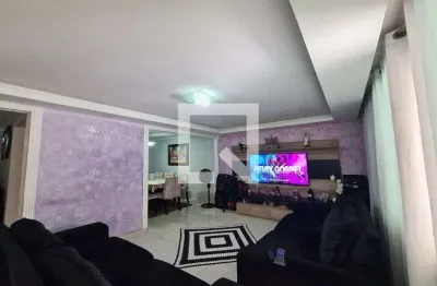 Casa com 3 quartos para alugar na Rua João Antônio Medi, Aricanduva, São Paulo