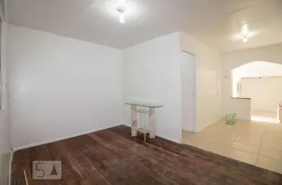 Casa com 2 quartos para alugar na Rua Oito, Bom Jesus, Porto Alegre