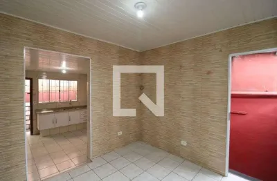 Casa com 2 quartos para alugar na Rua Rosália Sandoval, Vila Alpina, São Paulo