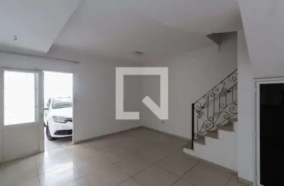 Casa com 3 quartos para alugar na Rua São João das Duas Barras, Itaquera, São Paulo