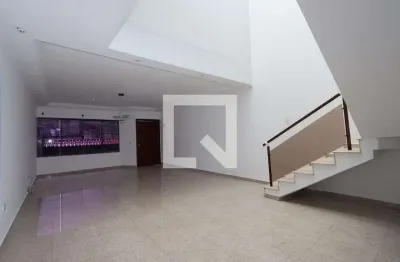 Casa com 4 quartos para alugar na Rua Hilário Capote Valente, Vila Alpina, São Paulo