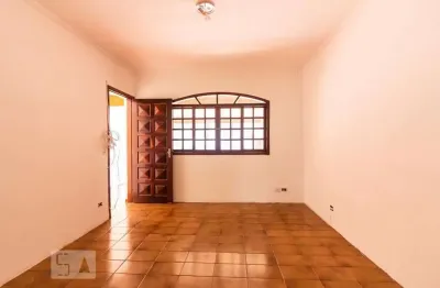 Casa com 3 quartos para alugar na Rua Luiz Henrique de Oliveira, Quitaúna, Osasco