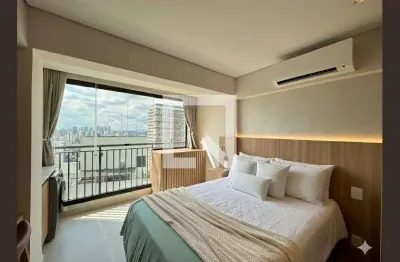 Apartamento para alugar na Avenida Padre Antônio José dos Santos, Brooklin, São Paulo por R$ 3.090