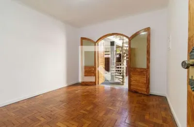 Casa com 3 quartos para alugar na Rua Romario Martins, Vila Mendes, São Paulo