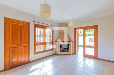 Casa / sobrado em condomínio para aluguel - guarujá, 3 quartos,  250 m² - porto alegre