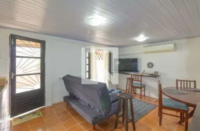 Casa com 1 quarto para alugar na Rua Amadeu Amaral, Harmonia, Canoas