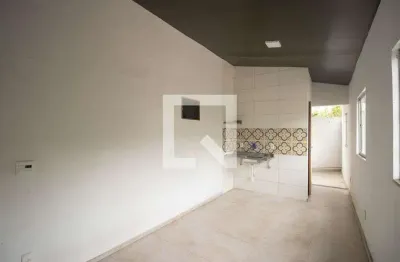 Casa com 1 quarto para alugar na Rua Veríssimo de Souza, Boa Vista, São Gonçalo
