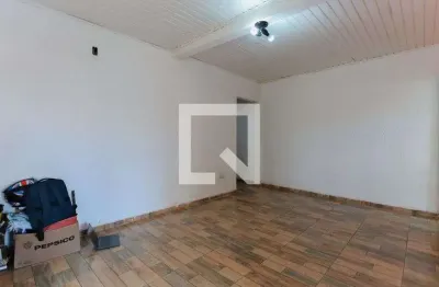Casa com 2 quartos para alugar na Rua Isolina, Mandaqui, São Paulo