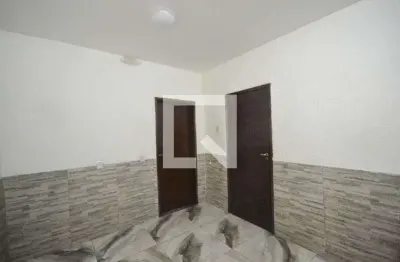 Casa com 1 quarto para alugar na Rua Abate, Da Luz, Nova Iguaçu