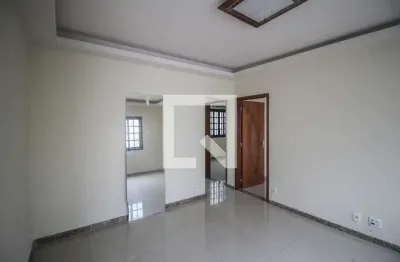 Casa com 2 quartos para alugar na Rua Princesa Isabel, Vila Nova, Nova Iguaçu