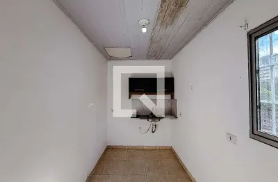 Casa com 2 quartos para alugar na Rua Artur Sabóia, Vila Mariana, São Paulo