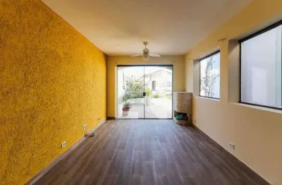 Casa com 3 quartos para alugar na Rua João de Castro Sarmento, Butantã, São Paulo