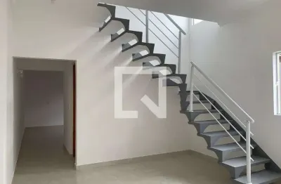 Casa com 3 quartos para alugar na Rua Koichi Yoshikawa Esquina Com A Rua Doutor Ademar Pereira De Barros 1023, Vila Maluf, Suzano